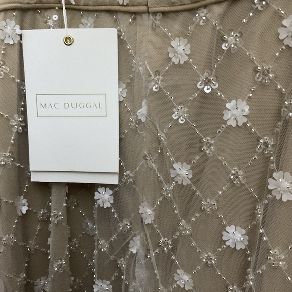 Mac Duggal Dress - Picture 6 of 9